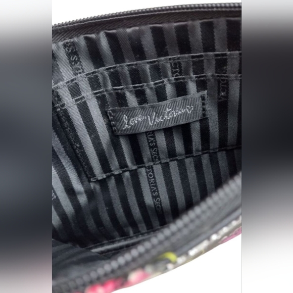 VICTORIA’S SECRET Tropical Night Out Wristlet - Picture 6 of 11